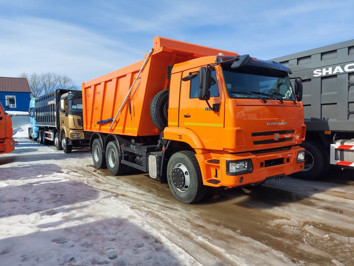 Самосвал КамАЗ 6520